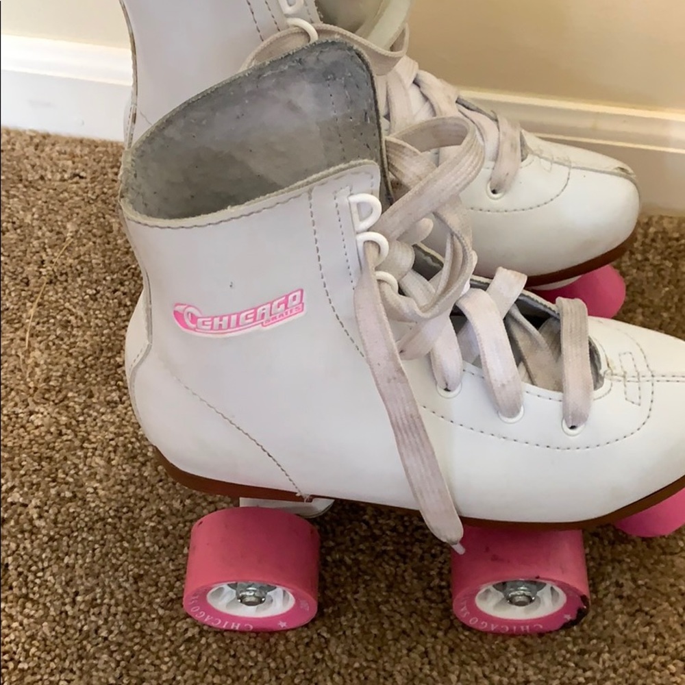 Girls Chicago skates
